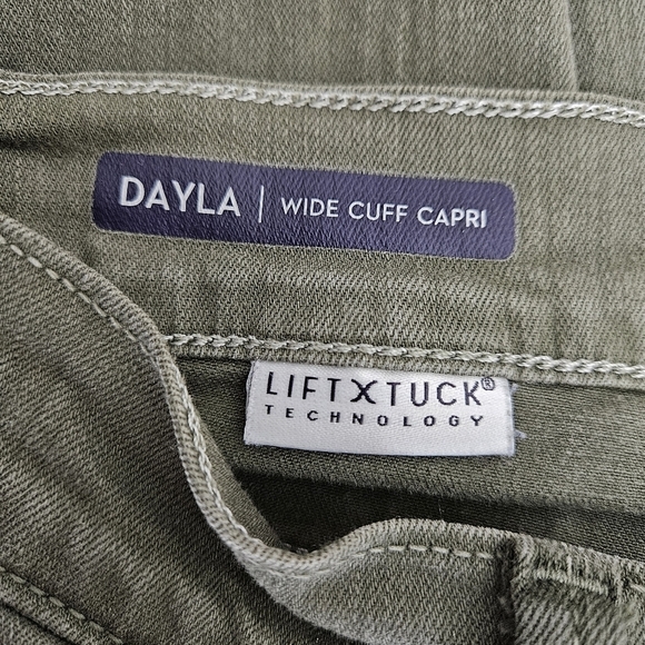 NYDJ Dayla Wide Cuff Capri Jeans Olive Green Embroidered Denim Petite 4P - Picture 6 of 9